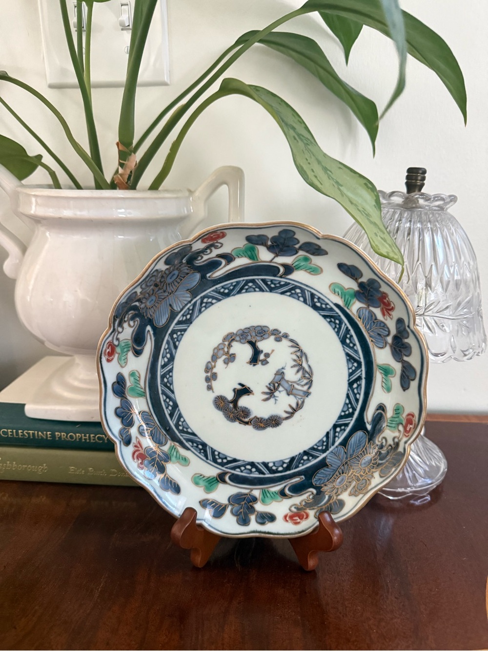 Decorative Scalloped Porcelain Plate with Floral Motif